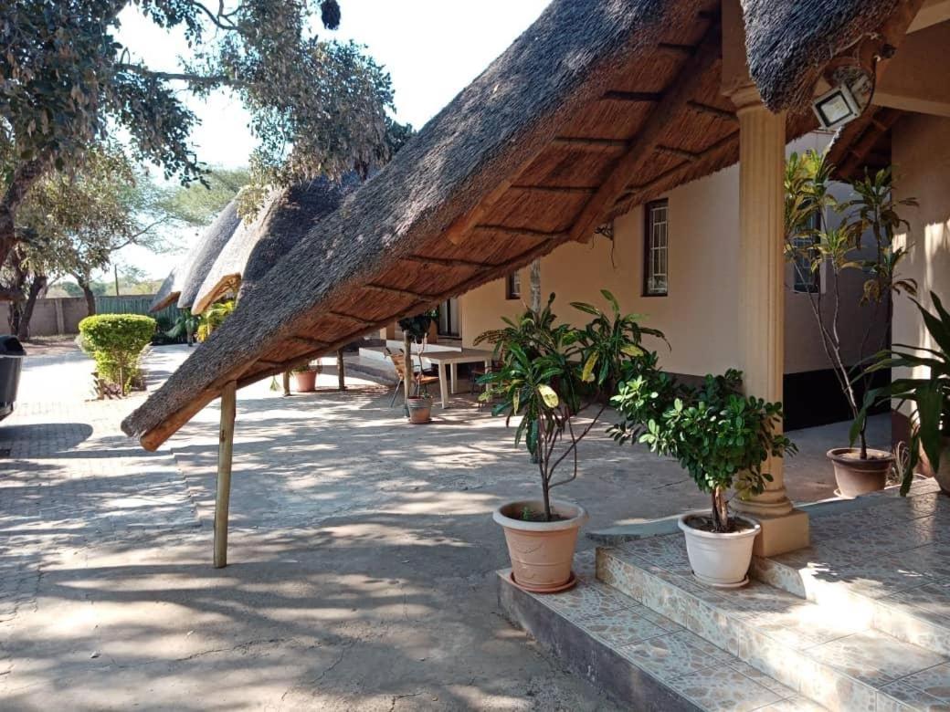 Nkanga Hotel Kasane Dış mekan fotoğraf