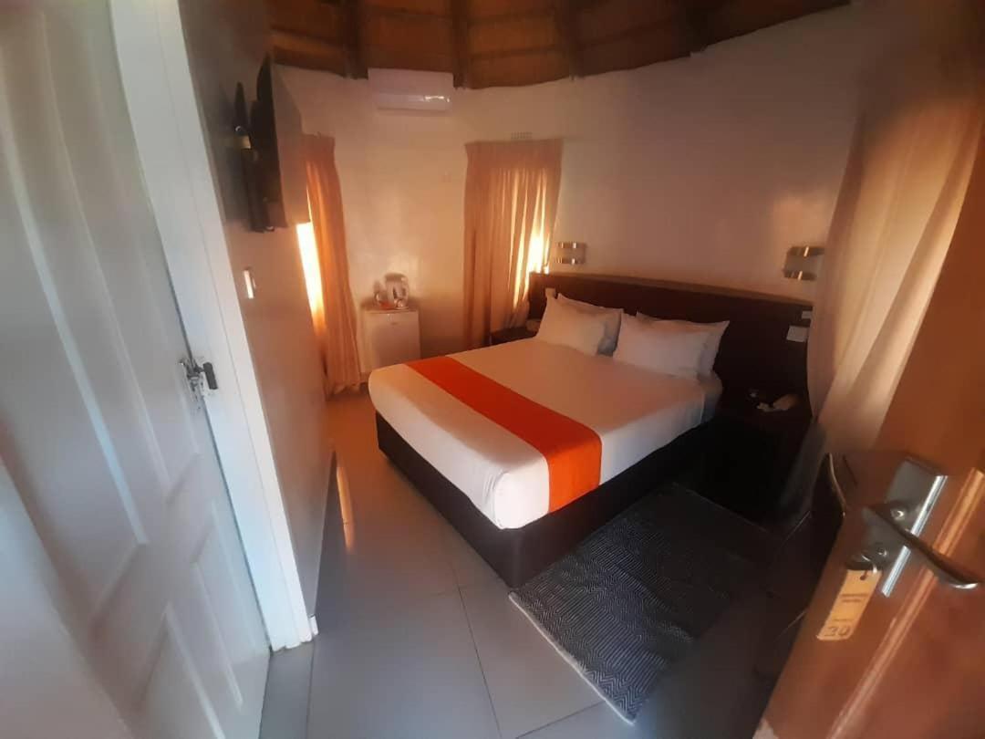 Nkanga Hotel Kasane Dış mekan fotoğraf